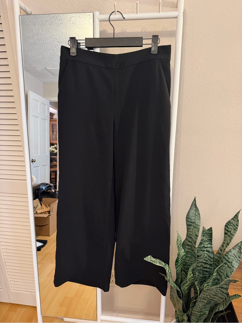 LOFT Black Wide-Leg Women's Pants